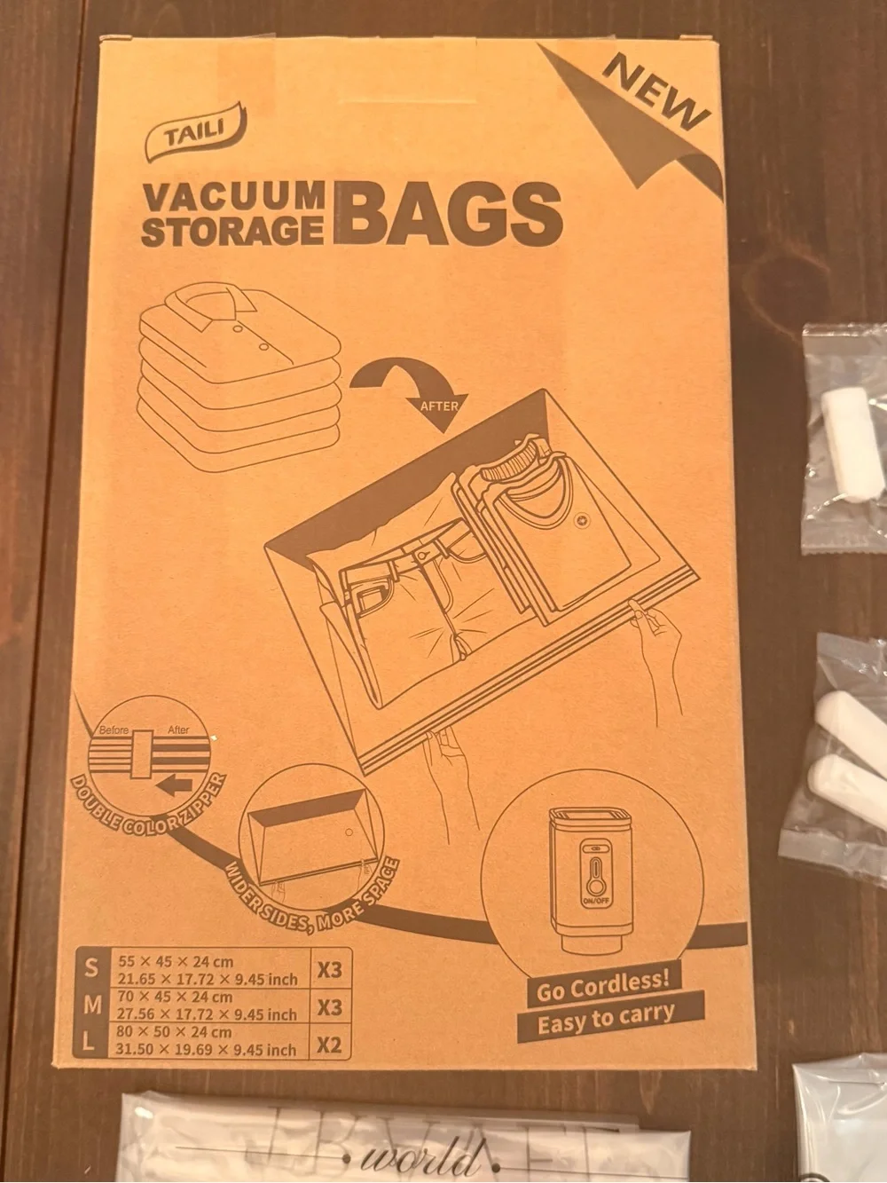 Vacuum Storage Bags Set with pump & accessories - New in box